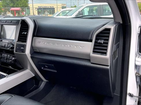 Certified 2021 Ford F250 Lariat w/ Lariat Value Package AWD/4WD image 15