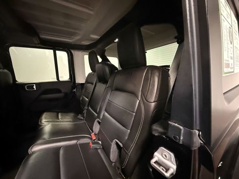 Used 2022 Jeep Wrangler Unlimited Sahara AWD/4WD image 48