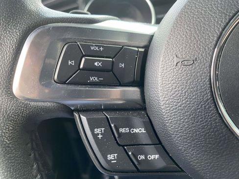 Certified 2020 Ford Mustang Coupe RWD image 18
