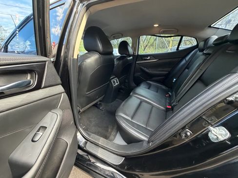 Used 2017 Nissan Maxima 3.5 SV FWD image 25