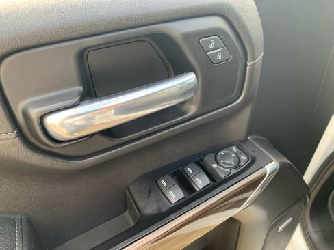 Used 2019 Chevrolet Silverado 1500 LT Trail Boss image 18