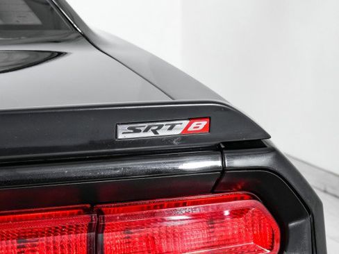 Used 2009 Dodge Challenger SRT8 image 41