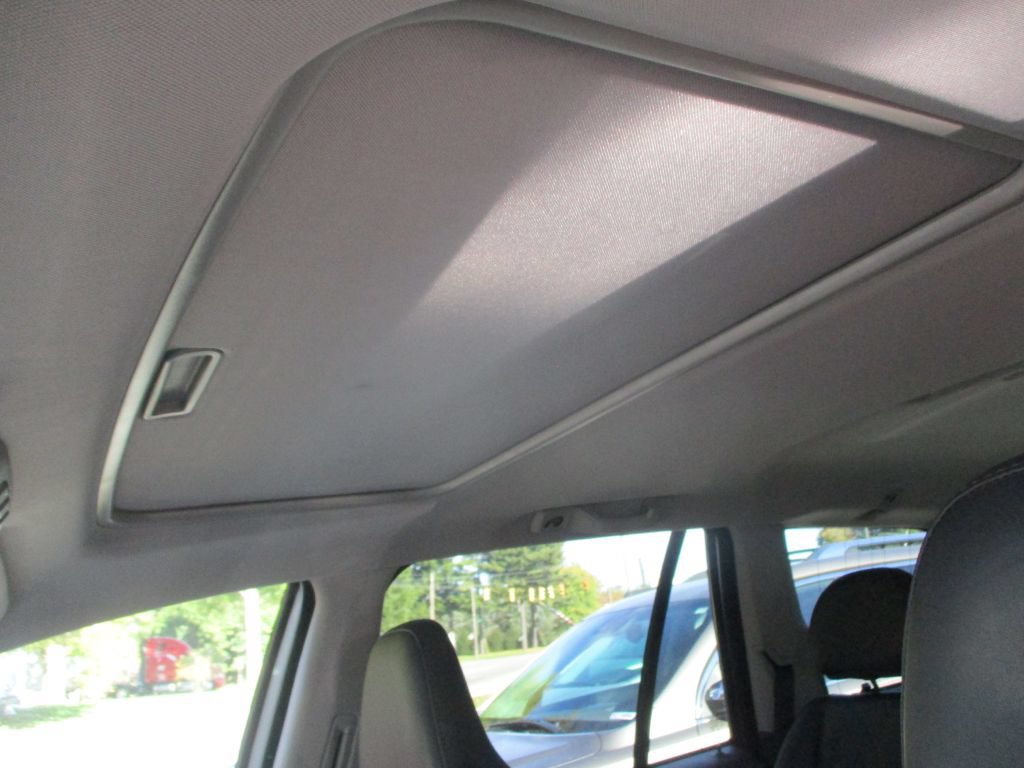 Used 2014 Volvo XC90 3.2 w/ Climate Package AWD/4WD image 9