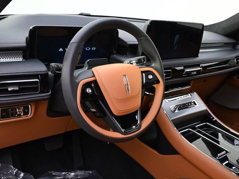New 2026 Lincoln Aviator Black Label image 11