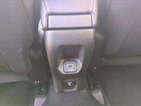 Used 2022 Jeep Renegade Altitude w/ Convenience Group image 17