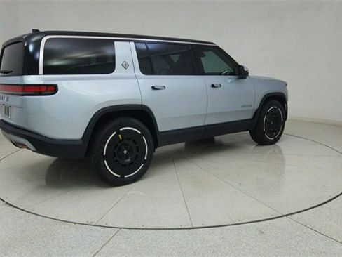 Used 2025 Rivian R1S Adventure image 72