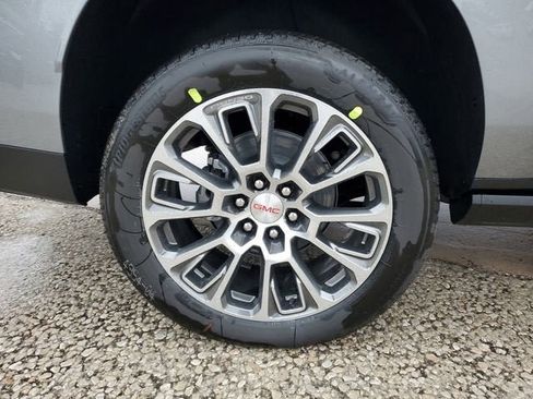 New 2026 GMC Yukon XL Denali image 6