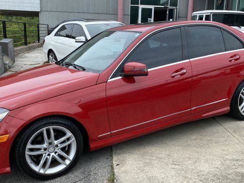 Used 2014 Mercedes-Benz C 250 Sedan image 2