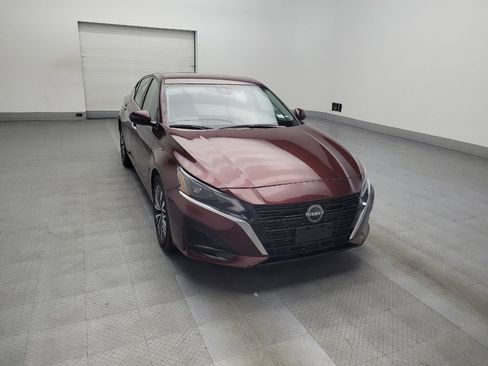 Used 2023 Nissan Altima 2.5 SV image 14