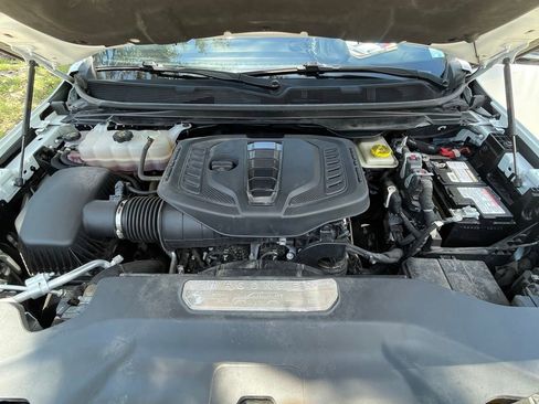 Used 2024 Jeep Wagoneer L Series II w/ Flexible Seating Group RWD image 25