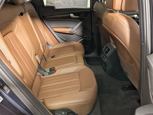 Used 2018 Audi Q5 Prestige w/ Prestige Package image 39