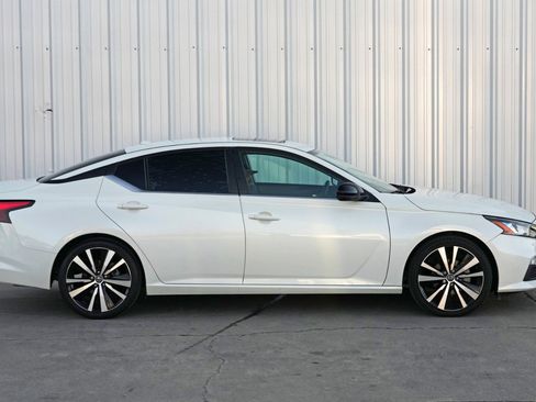 Used 2019 Nissan Altima 2.5 SR w/ SR Premium Package image 48