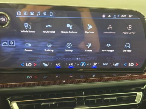 New 2026 Chevrolet Traverse Z71 w/ Driver Confidence Package AWD/4WD image 18