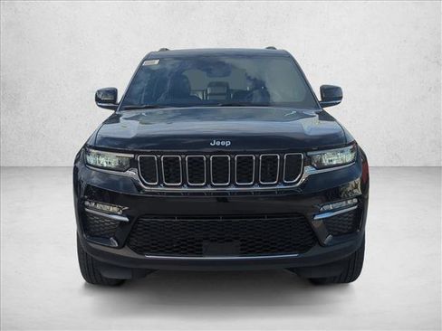 Used 2025 Jeep Grand Cherokee Limited image 5