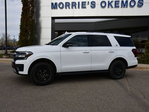 Used 2023 Ford Expedition Timberline image 2
