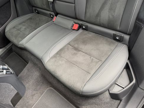 Used 2023 Volvo C40 P8 Recharge Ultimate image 43