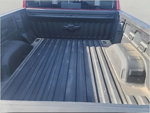Used 2023 Chevrolet Silverado 1500 LTZ AWD/4WD image 7