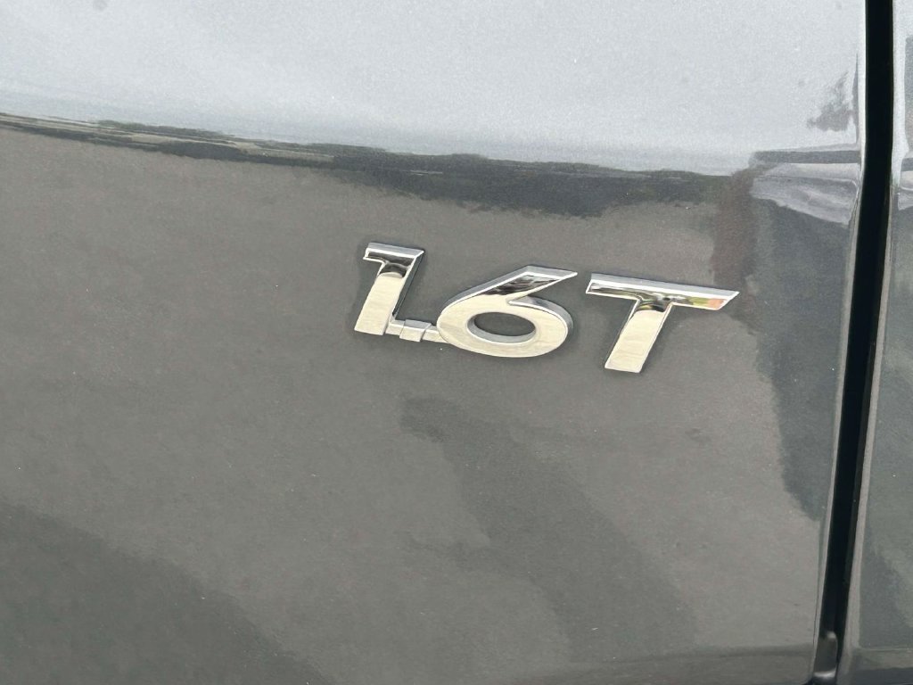 Used 2018 Hyundai Kona Limited FWD image 11