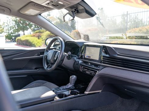 Used 2025 Toyota Camry LE FWD image 22