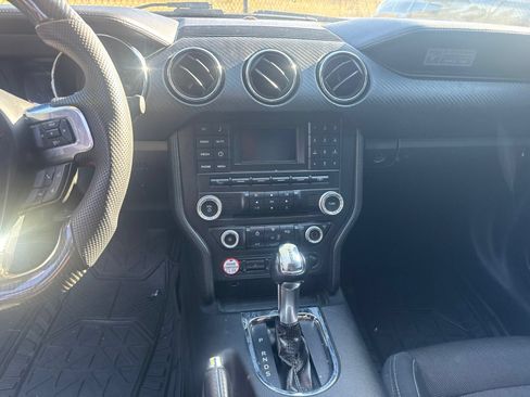 Used 2015 Ford Mustang Coupe RWD image 14