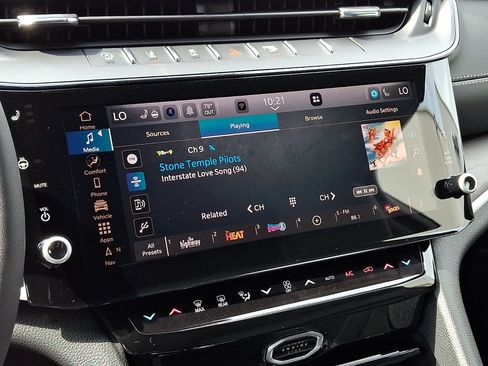 New 2026 Jeep Grand Cherokee Limited w/ Luxury Tech Group II AWD/4WD image 12