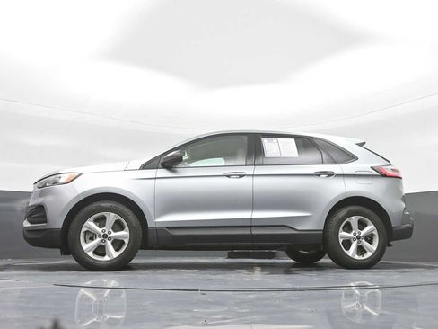 Used 2023 Ford Edge SE image 32