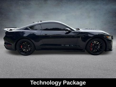 Used 2021 Ford Mustang Shelby GT500 w/ Technology Package RWD image 7