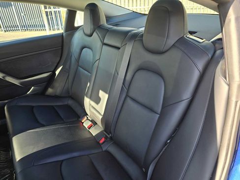 Used 2023 Tesla Model 3 Standard Range RWD image 17