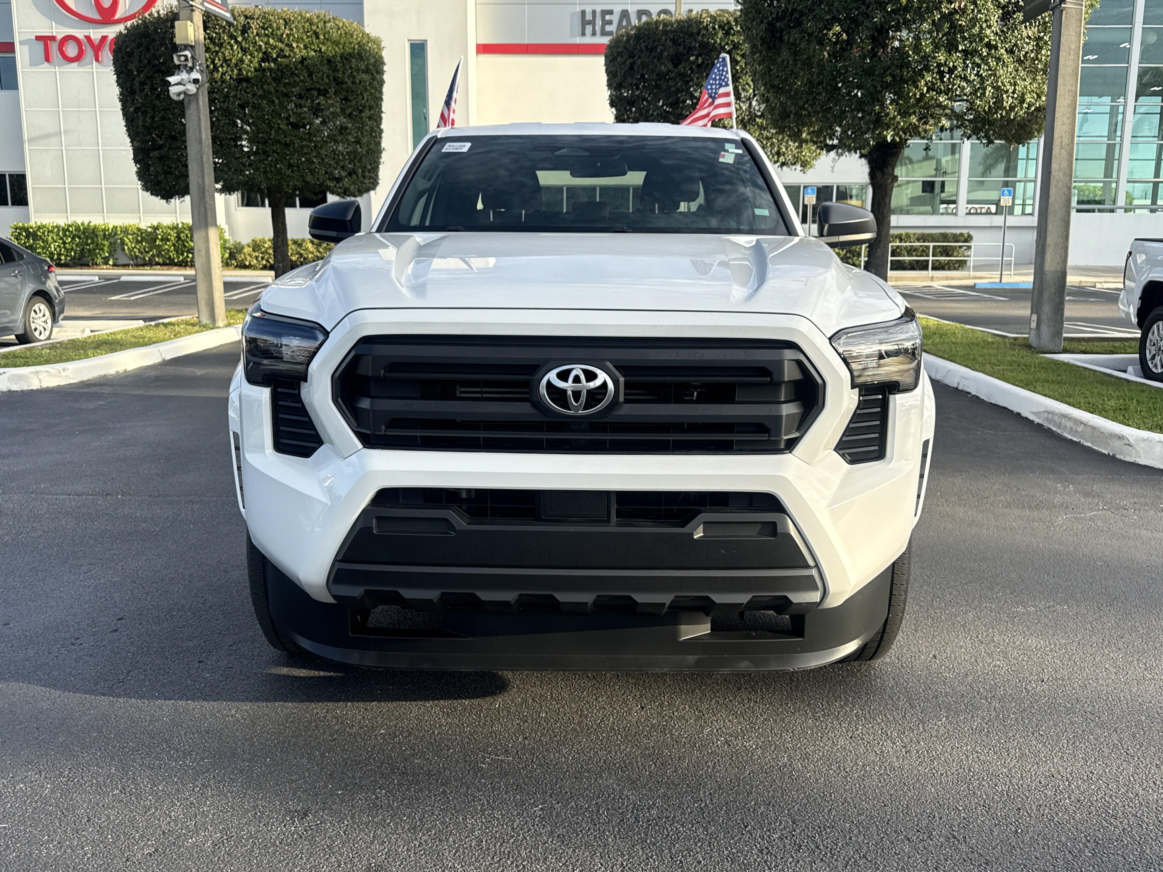 Used 2024 Toyota Tacoma SR RWD image 4