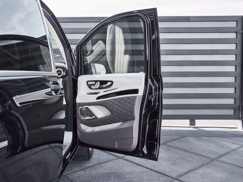 Used 2021 Mercedes-Benz Metris Passenger w/ Premium Safety Package image 24