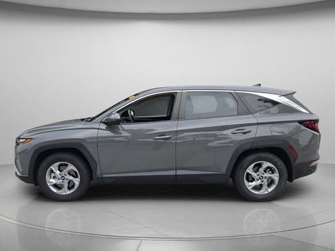 Used 2024 Hyundai Tucson SE FWD image 3