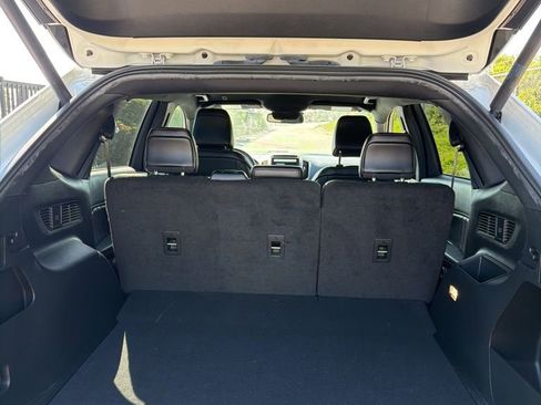 Used 2023 Ford Edge ST-Line image 8