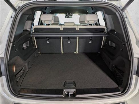 Certified 2025 Mercedes-Benz GLB 250 image 10