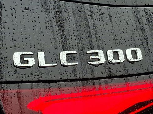 Certified 2025 Mercedes-Benz GLC 300 4MATIC image 31
