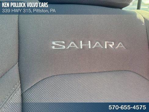 Used 2022 Jeep Wrangler Unlimited Sahara w/ Cold Weather Group image 31