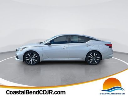 Used 2021 Nissan Altima 2.5 SR w/ SR Premium Package