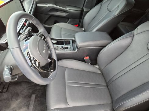 New 2025 Kia Sorento S AWD/4WD image 10