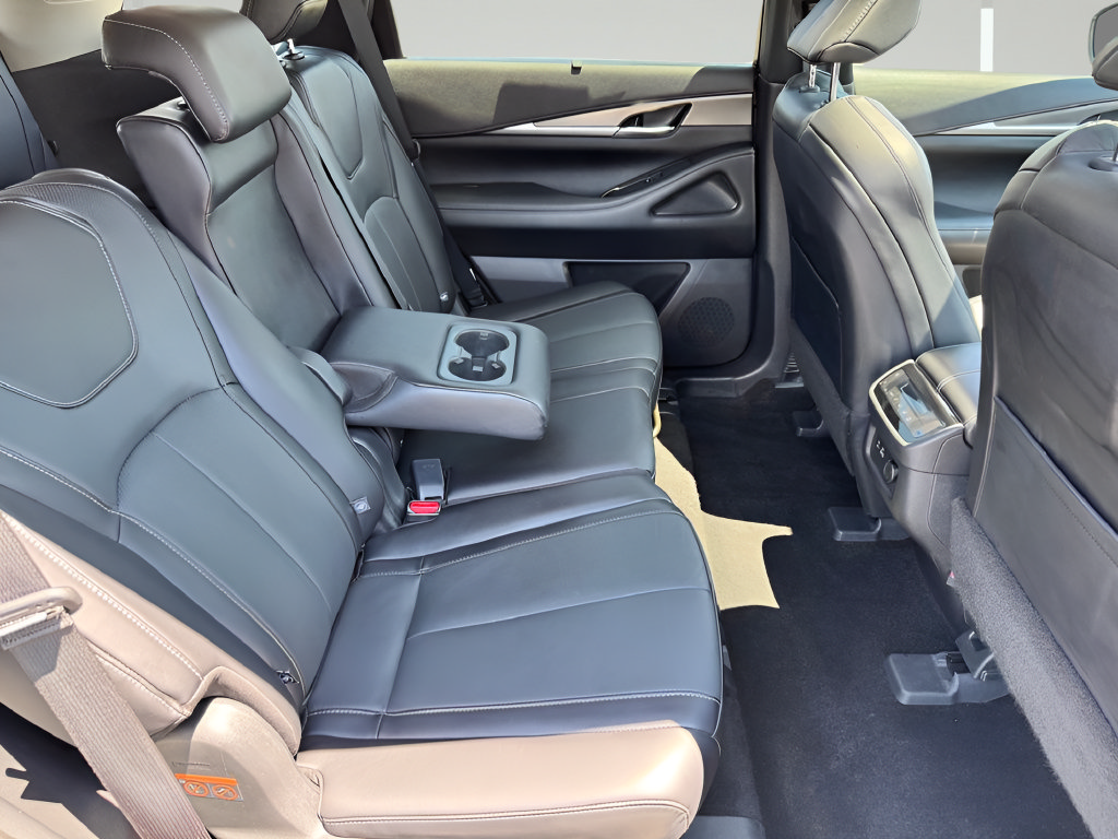 Used 2024 INFINITI QX60 Luxe FWD image 13