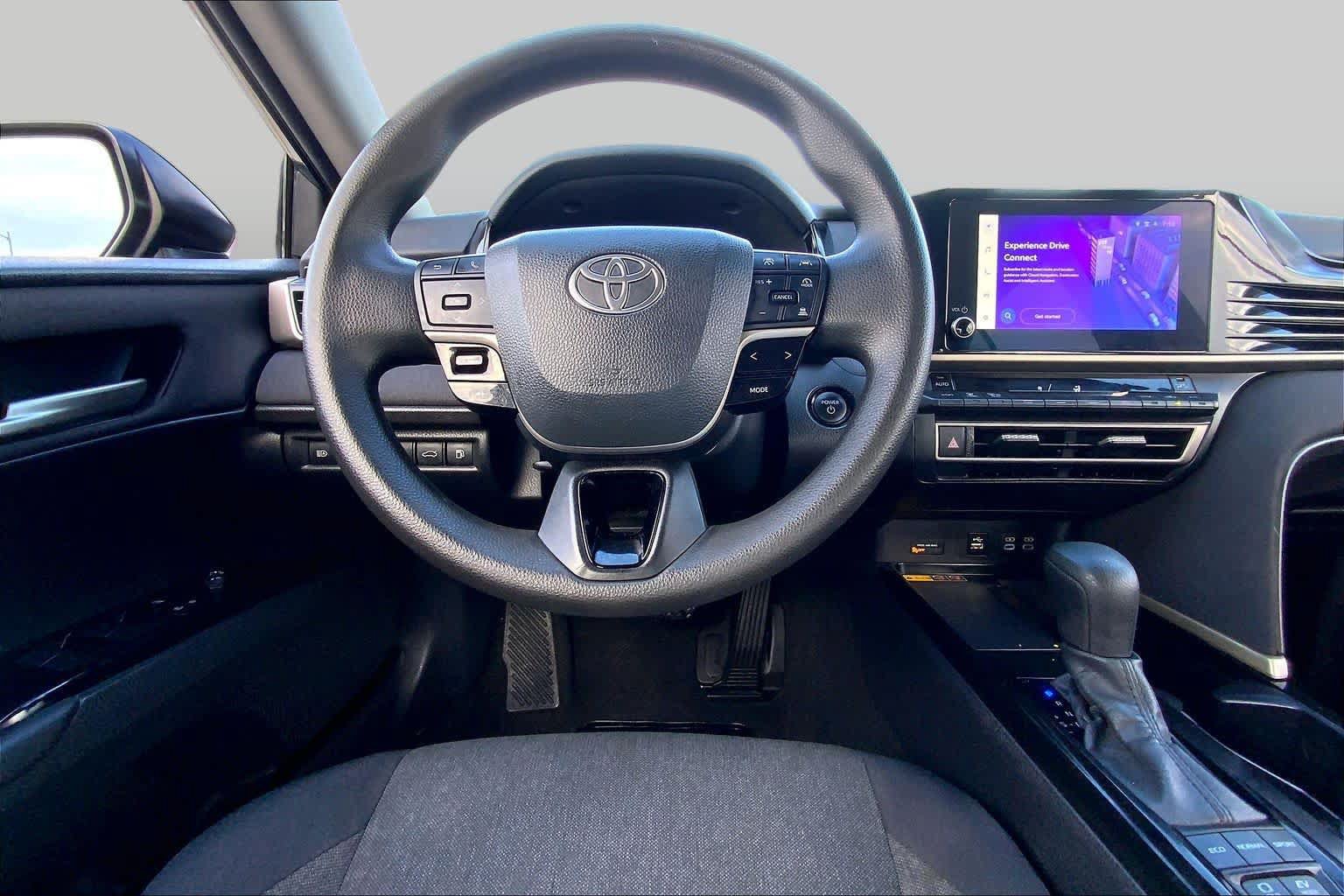 Used 2025 Toyota Camry LE FWD image 6