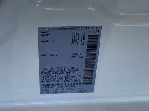 Used 2025 Nissan Altima 2.5 SR image 30