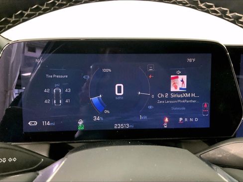 Used 2025 Chevrolet Equinox EV LT w/ Convenience Package FWD image 20