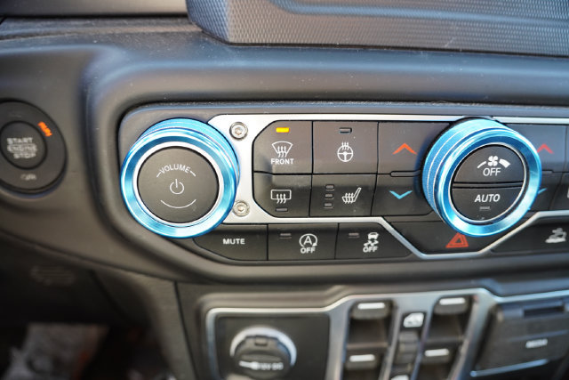 Certified 2023 Jeep Gladiator Sport AWD/4WD image 6
