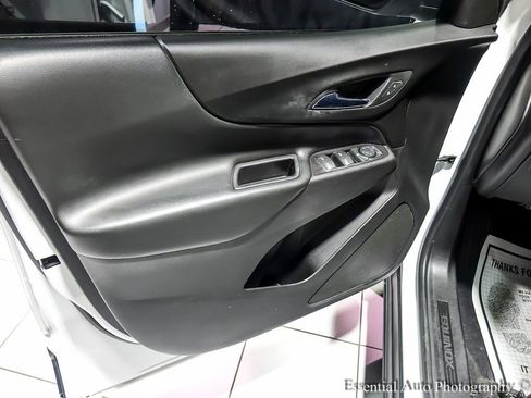Used 2020 Chevrolet Equinox LT image 25