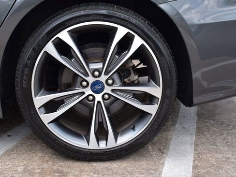 Used 2020 Ford Fusion Titanium image 11