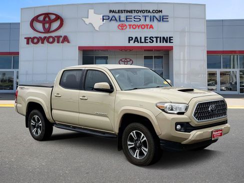 Used 2018 Toyota Tacoma TRD Sport RWD image 1