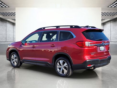 Certified 2023 Subaru Ascent Premium w/ Convenience Package AWD/4WD image 9