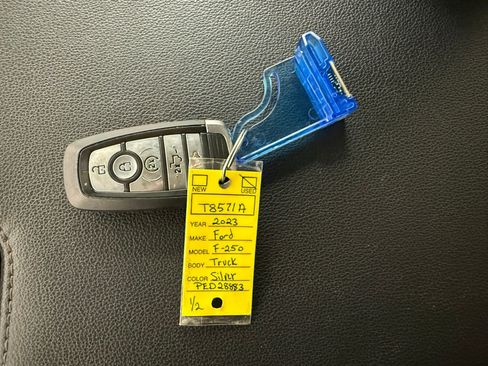 Used 2023 Ford F250 Lariat w/ FX4 Off-Road Package AWD/4WD image 33