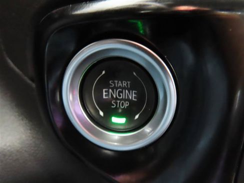 Used 2025 Chevrolet Silverado 1500 LT AWD/4WD image 14