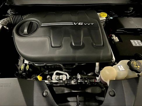 Used 2022 Jeep Cherokee Limited image 30