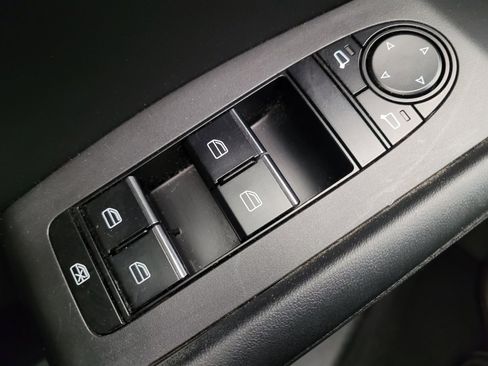 Used 2021 MAZDA MAZDA3 s image 27